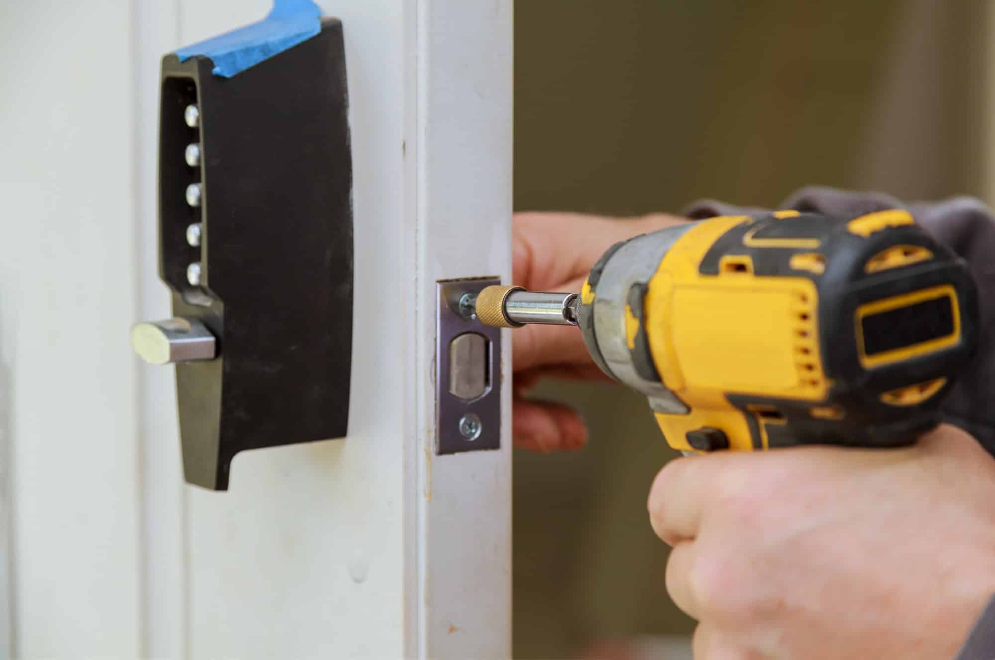 24hour Emergency Locksmith Claymore Lock & Safe currentyear